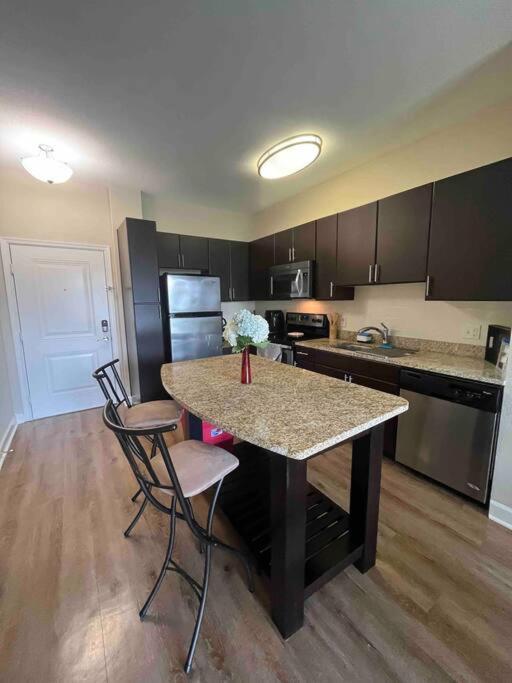 Blooming Journey In Tampa Bay! Apartment Bagian luar foto
