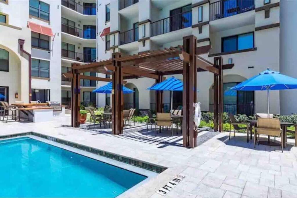 Blooming Journey In Tampa Bay! Apartment Bagian luar foto